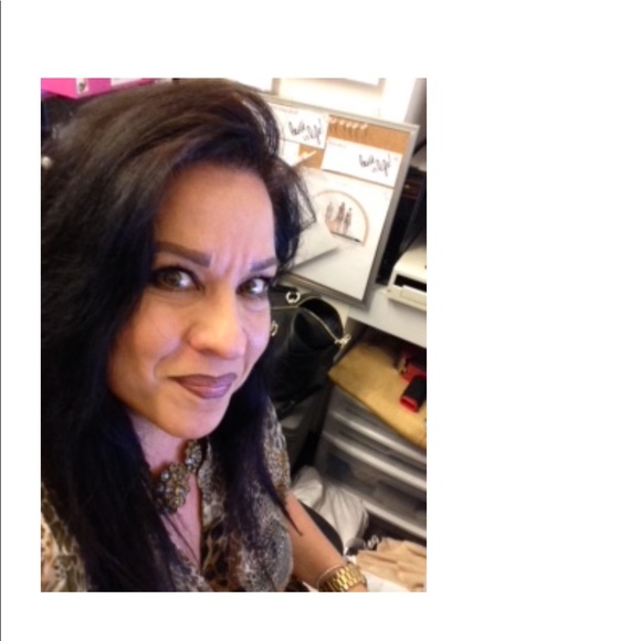 Meet your Posher, Katherine - Picture 1 of 1